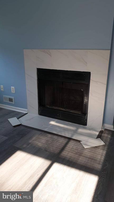 Photo - 137 Hampshire Dr