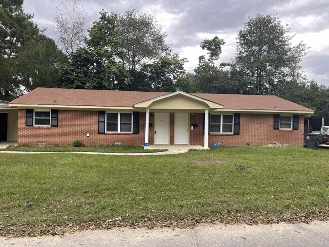 Building Photo - 33 Mitchell St