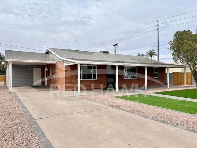 Photo - 751 W 3rd Pl