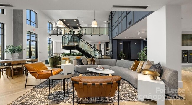 Photo - 704 W Tremont Ave Unit A1