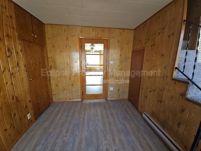 Photo - 427 Madison St