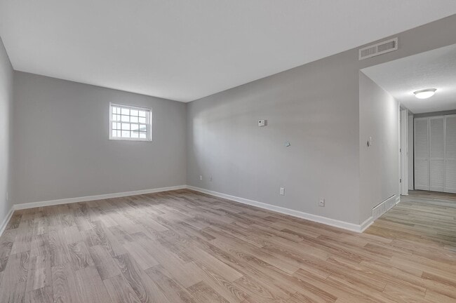 Photo - Springhurst East Apartments