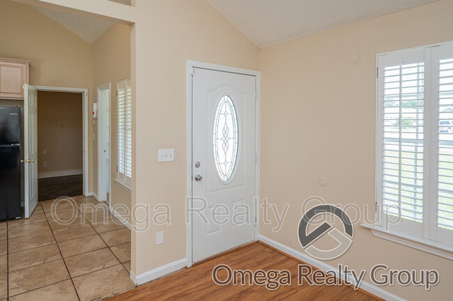 Photo - 900 Mister Dr