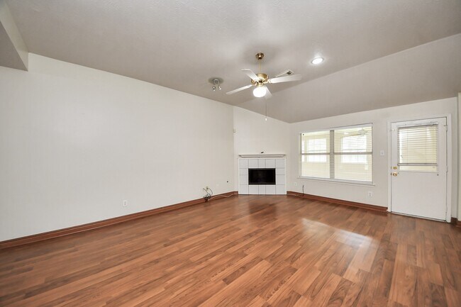 Photo - 4235 Custer Creek Dr