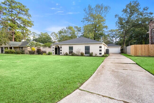 Photo - 6607 Apple Valley Ln