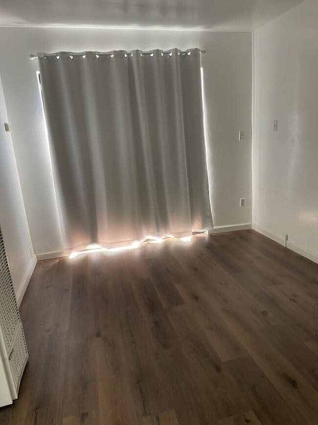 Photo - El Camino Real 6 Unit B