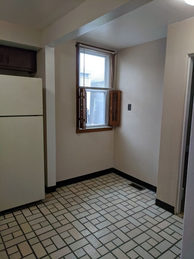 Building Photo - 531 Duquesne Ave Unit 531 Duquesne Avenue Apt 1
