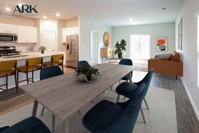 Photo - 120 S Reindeer Rd