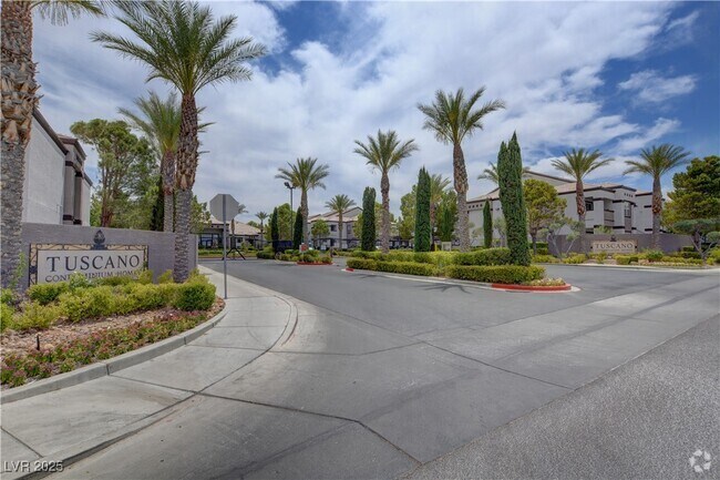 Building Photo - 7255 W Sunset Rd Unit 1170 Rental