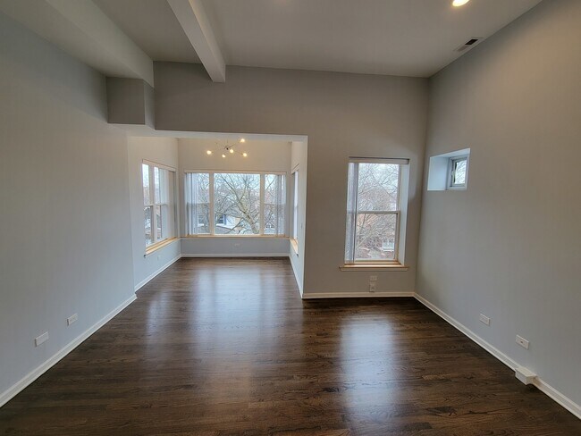 4844 N Spaulding Ave Unit 3