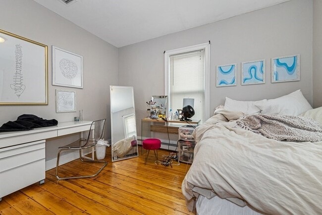 40 Hillside St Unit 1