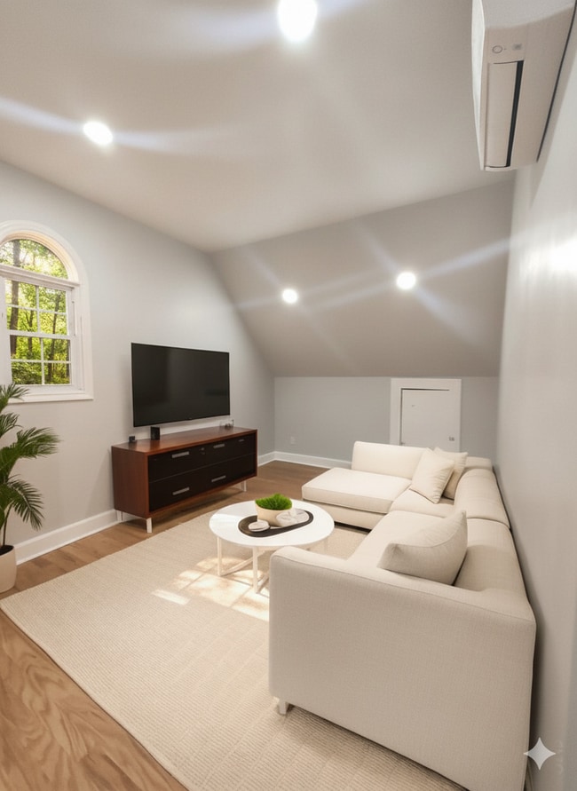 Photo - 14625 Phillips Rd