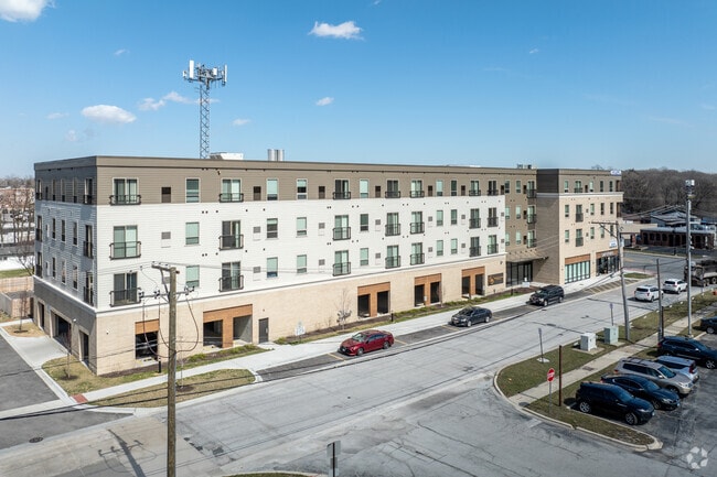 Alternar - One Fifty Seven Oak Forest