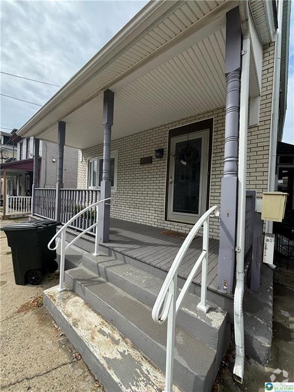 Building Photo - 410 Wyandotte St Rental