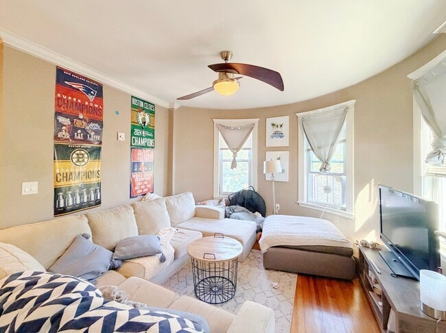 17 Pleasant St
