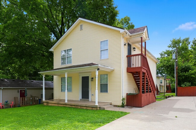 Photo - 297 Young St