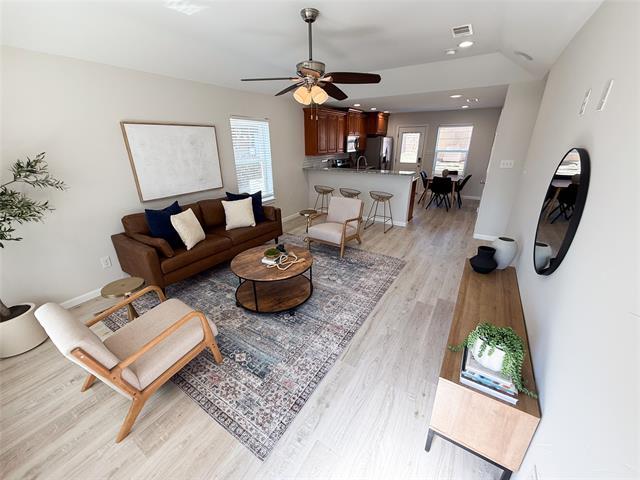 Photo - 901 W Munson St