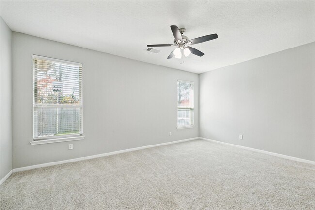Photo - 1128 Clonmore Ct