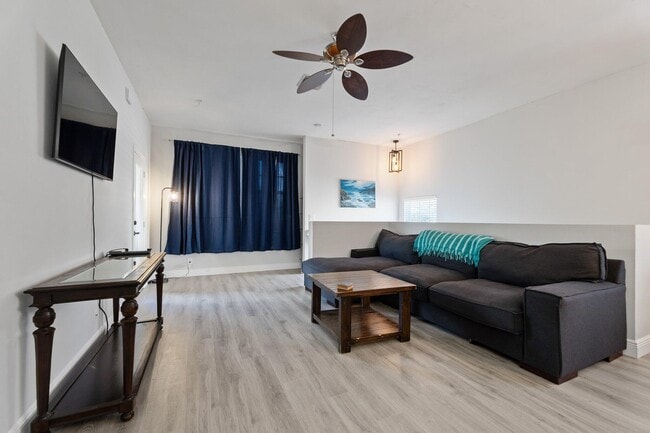 Photo - 113 Lighthouse Cir Unit H