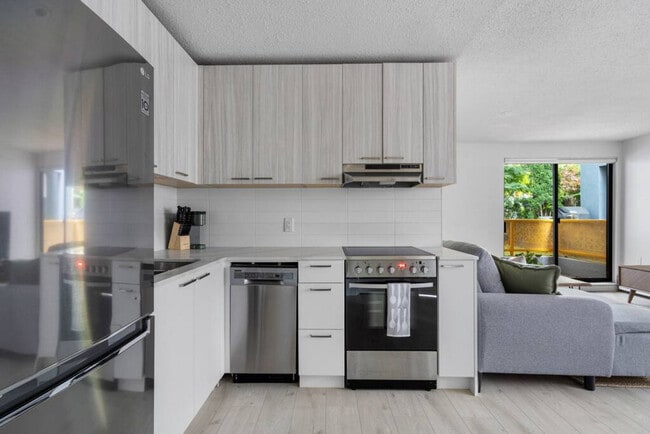 Photo - 1855 W 2nd Ave Unit ID1051824P