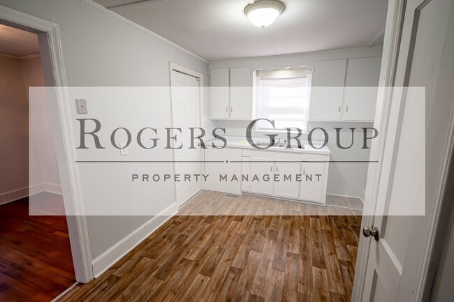 Photo - 1211 Parham St