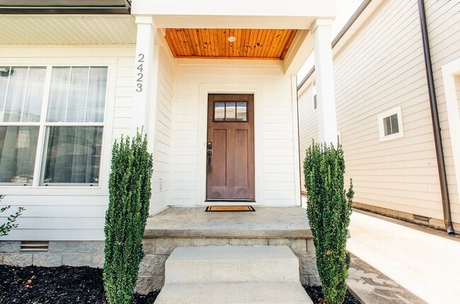 Photo - 2423 Elliott Ave