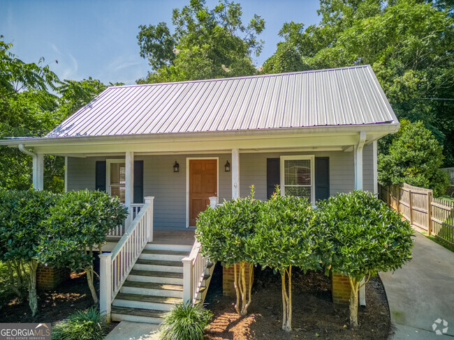 Building Photo - 264 E Jefferson St Rental