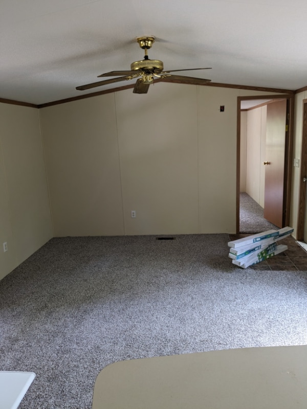 Photo - 4684 Rosemarie St