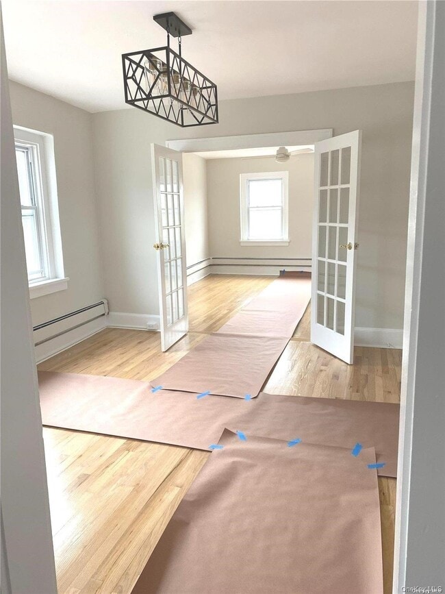 Building Photo - 1 E Carver St