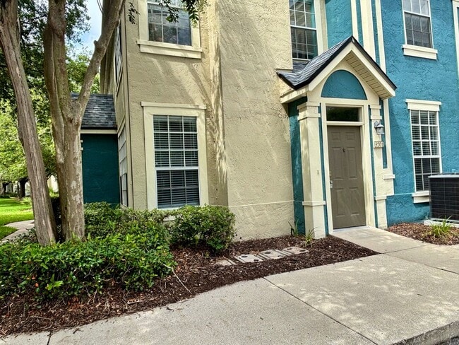 Photo - 13703 Richmond Park Dr N