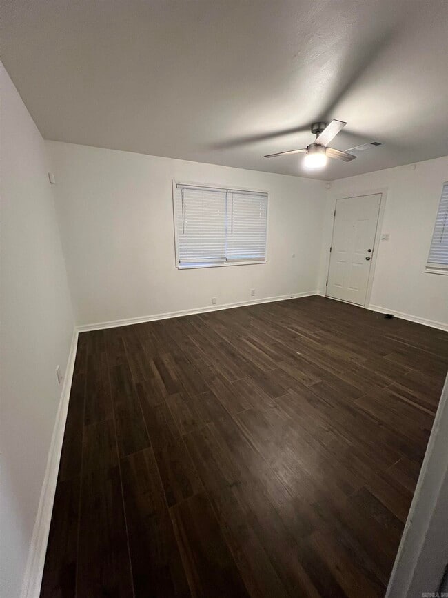 Photo - 2113 W 19th St