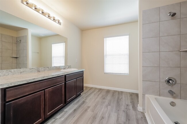 Building Photo - 12726 Memorial Ranch Rd