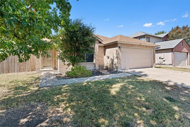 Photo - 1353 Lakeside Loop