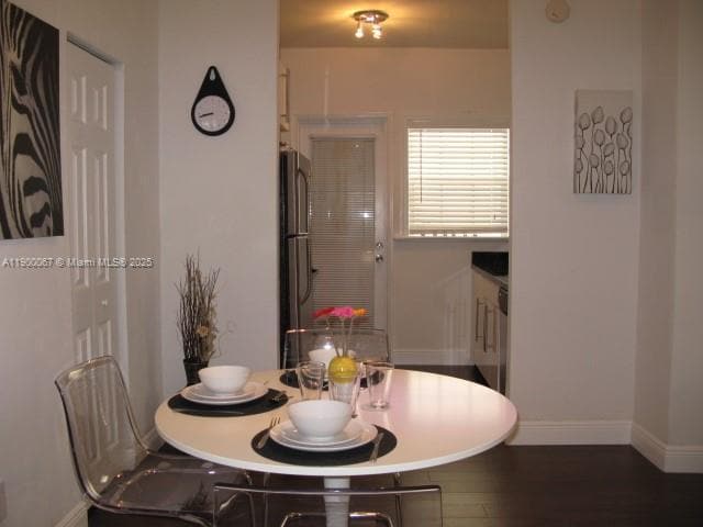 Photo - 1250 Drexel Ave Unidad 11