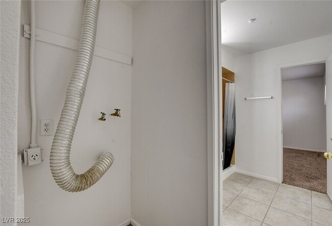 Photo - 6453 Bannock Way