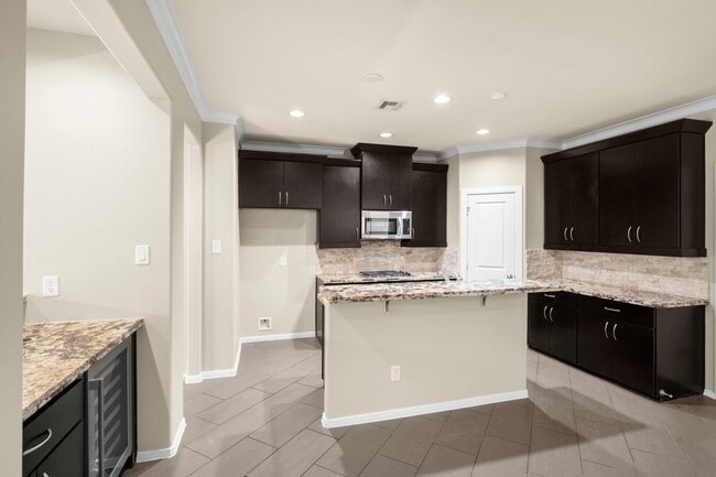 Photo - 3517 Bradford St