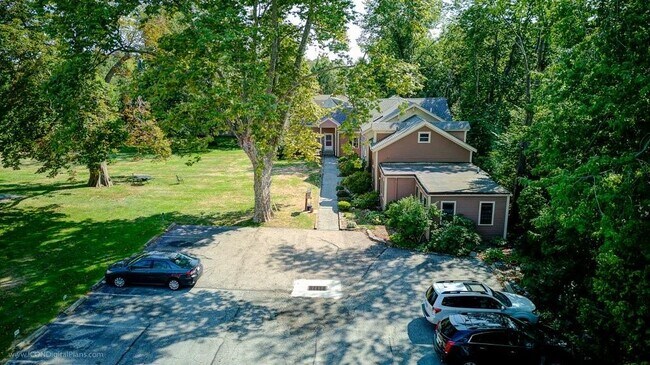 Photo - 97 Narragansett Ave