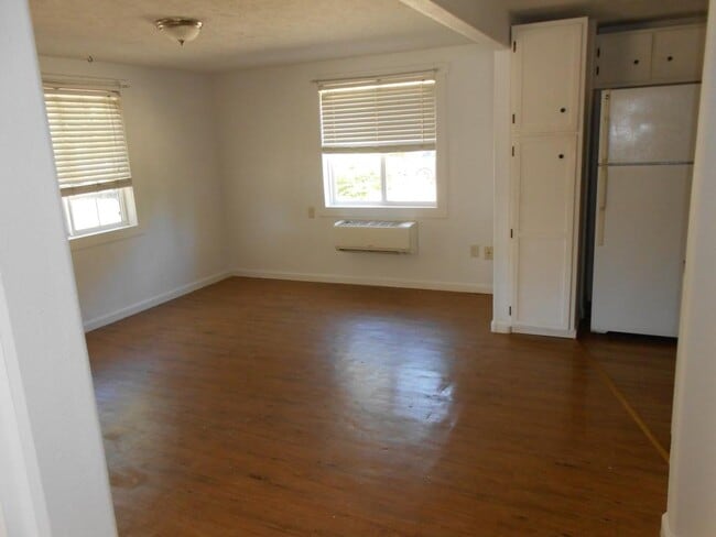 Photo - 545 9th Ave