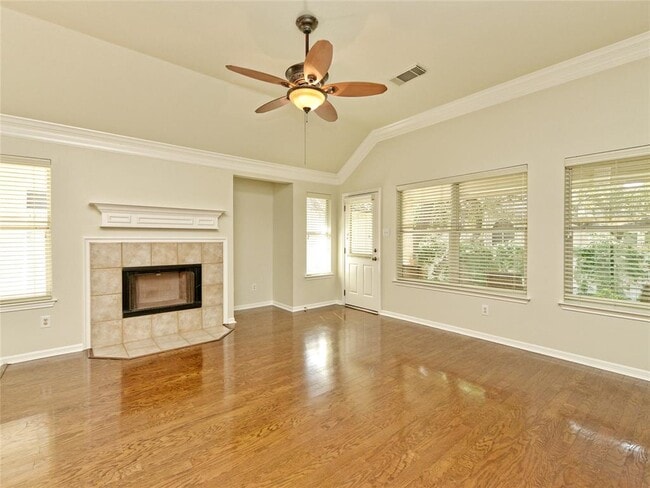 Photo - 11 Troon Dr