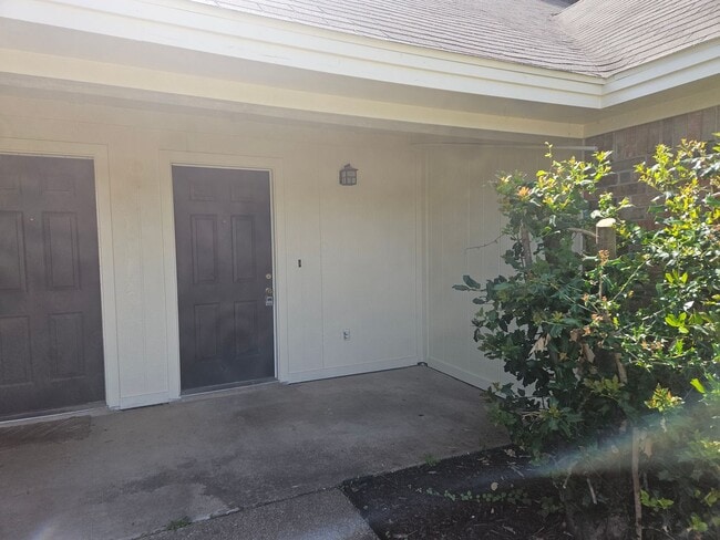 Photo - 2 Story Townhome in NRH