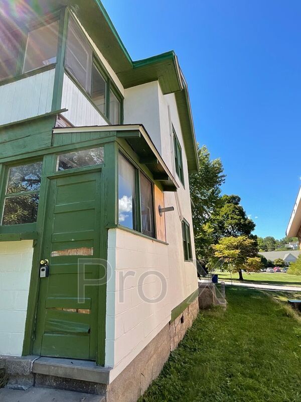 Photo - 349 S Wood St Unit 349 S Wood