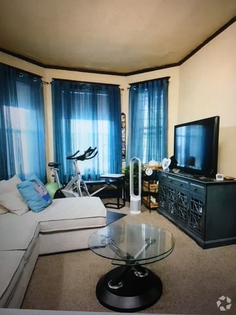 Building Photo - 7309 S Langley Ave Unit 1st floor Rental