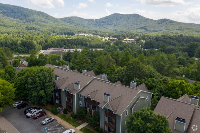 Eastwood Village Apartment Homes