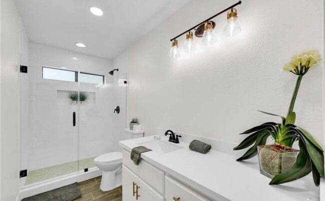 Photo - 3512 N Cynthia St