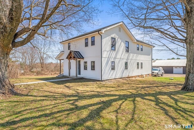 Photo - 183 Bailey St