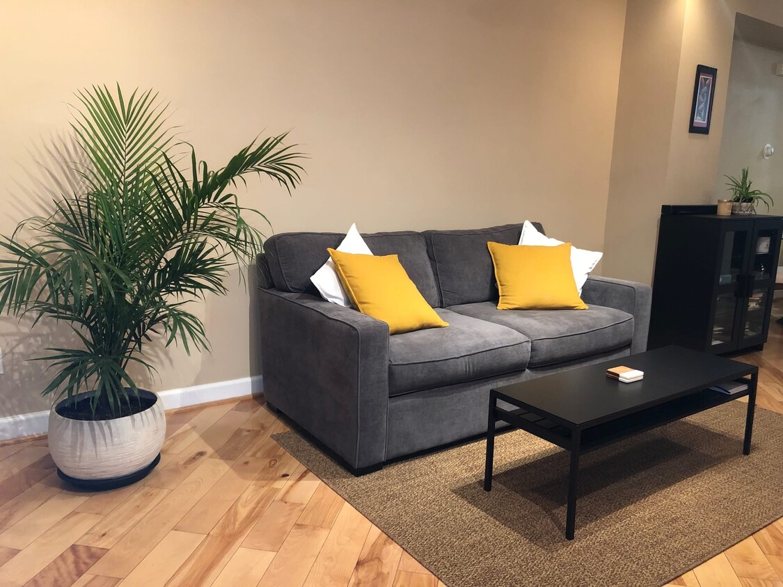 Photo - 341 S Macon St (Baltimore, MD)