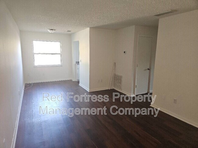 Photo - 4331 Glenwood Ave Unit #3