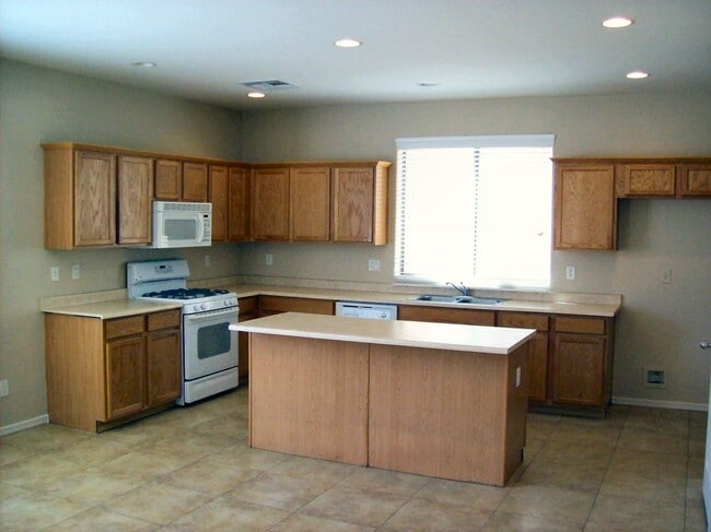 Photo - Spectrum At Val Vista