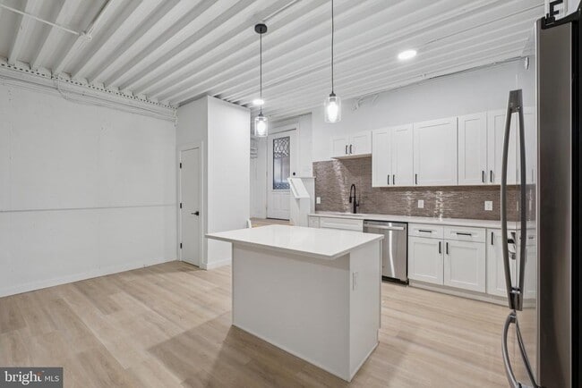 Photo - 1116 N Bodine St