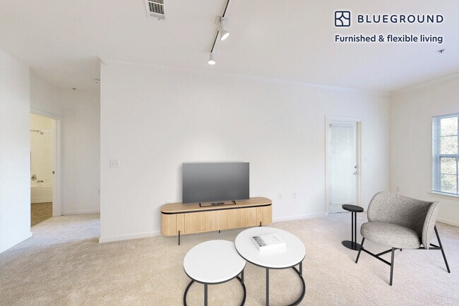 Photo - 80 N Central Ave Unidad FL4-ID3446A